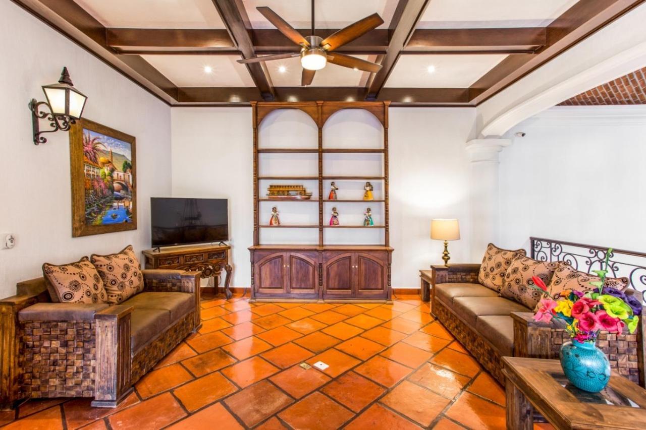 Caroline Bella Bed & Breakfast Ajijic Exterior photo