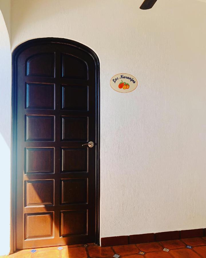 Caroline Bella Bed & Breakfast Ajijic Exterior photo